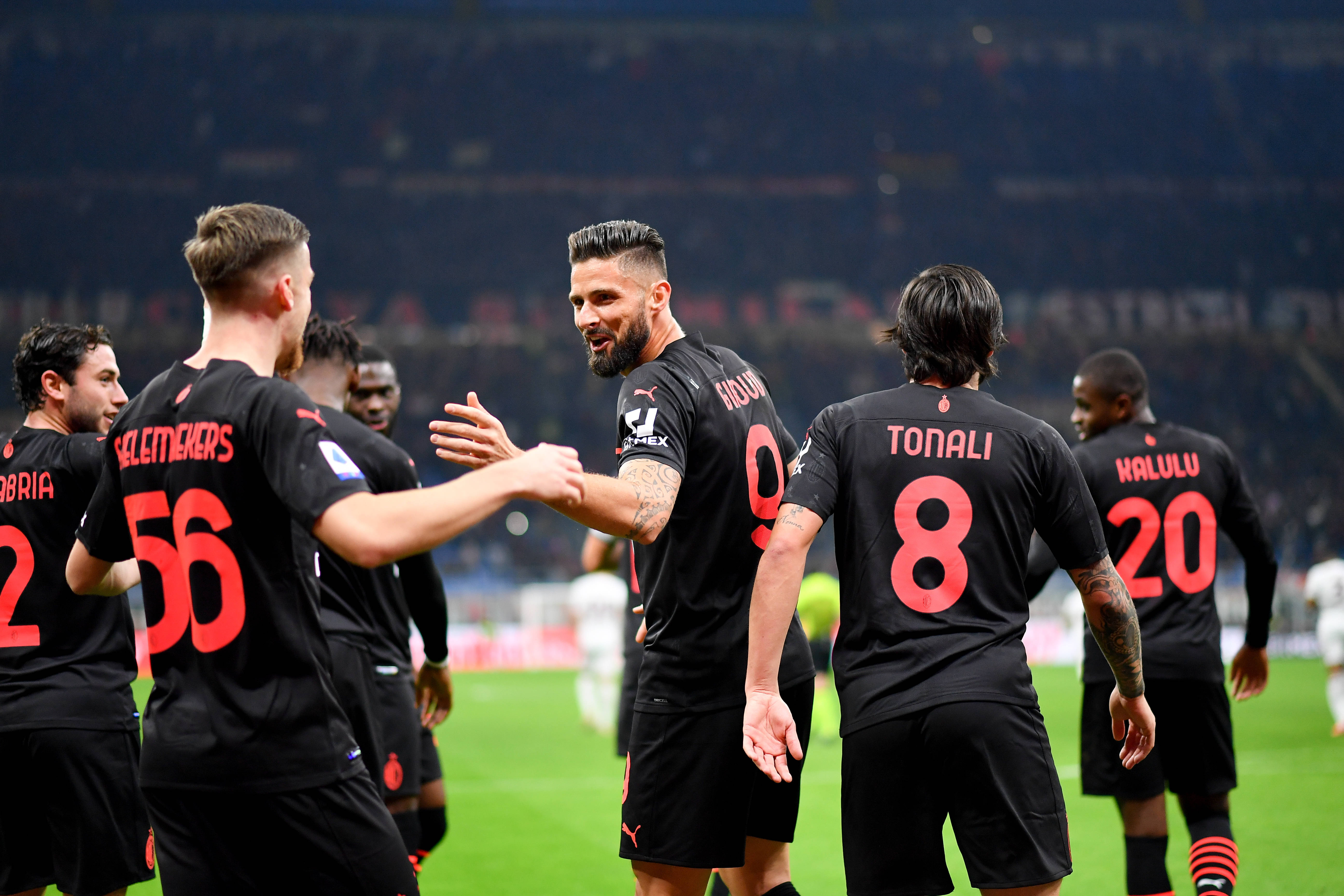 记者：马竞询问格雷茨卡情况，但拜仁已经和他开启续约谈判（记者：马竞问询格雷茨卡，拜仁已启动与其续约谈判）