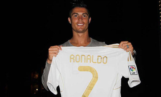 亚历山大轰37分救主，雷霆122-95大胜开拓者，杨瀚森8分难阻败局（亚历山大砍下37分助雷霆122-95擒开拓者，杨瀚森8分无力回天）