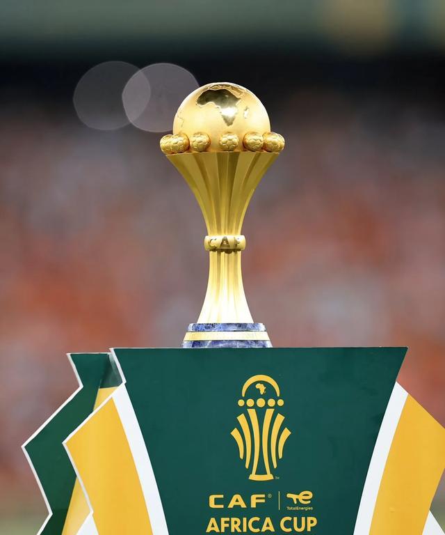 库蒂尼奥身价下降到350万欧，巅峰身价1.5亿，本赛季52场11球（库蒂尼奥由1.5亿巅峰跌至350万欧：本季52场收获11球）