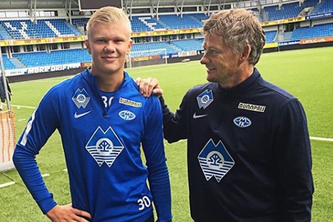 状态低迷！热刺遭遇各项赛事三连败，近7场仅取1胜（热刺陷颓势，各线三连败，近7战仅收一胜）