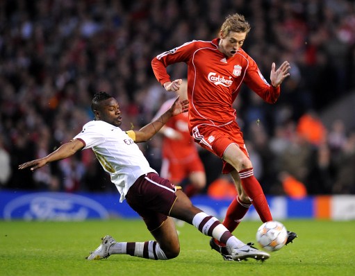 每体：巴萨新诺坎普揭幕战再遇尼科，戏剧性的对决已准备就绪（每体：巴萨新诺坎普揭幕战再逢尼科，戏剧之战一触即发）