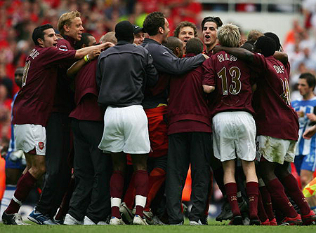 热议女足0-8英格兰：换帅至今到底练了啥；选材是否该大型化