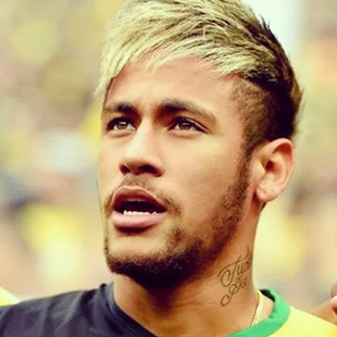 安东尼：我们的目标是进入欧联杯决赛，梦想再披巴西队战袍（安东尼：目标闯入欧联杯决赛，心愿再披巴西战袍）