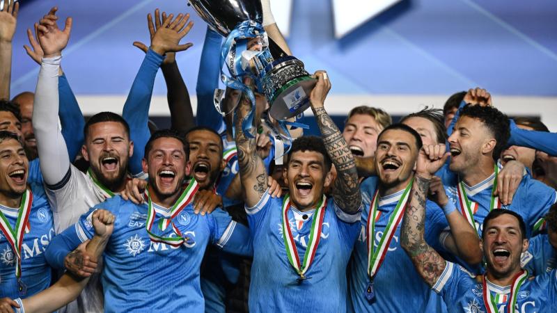 邓弗里斯：老图拉姆是我的偶像；生涯早期我不是最出色的球员（邓弗里斯：老图拉姆是我的榜样，职业起步时期我并不出众）